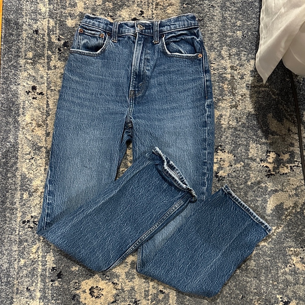 Abercrombie & Fitch 90s Straight Ultra High Rise Jeans Short